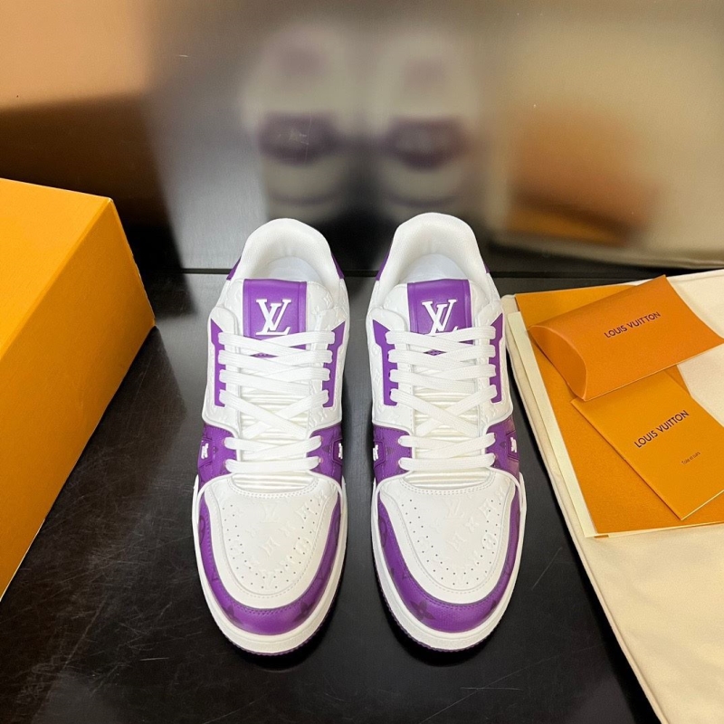 l**is V*t*n sneakers
